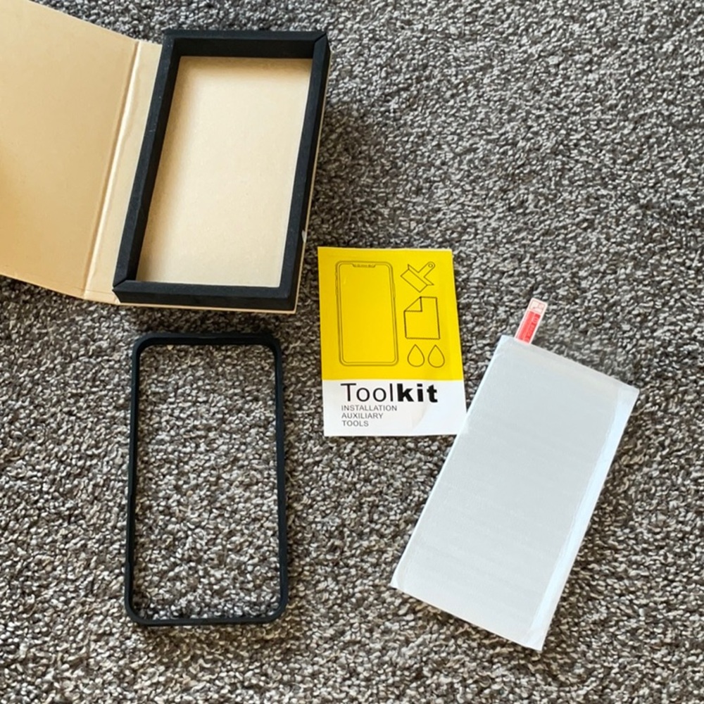 iPhone 13 Pro Max / 14 plus screen protector - Picture 2 of 3